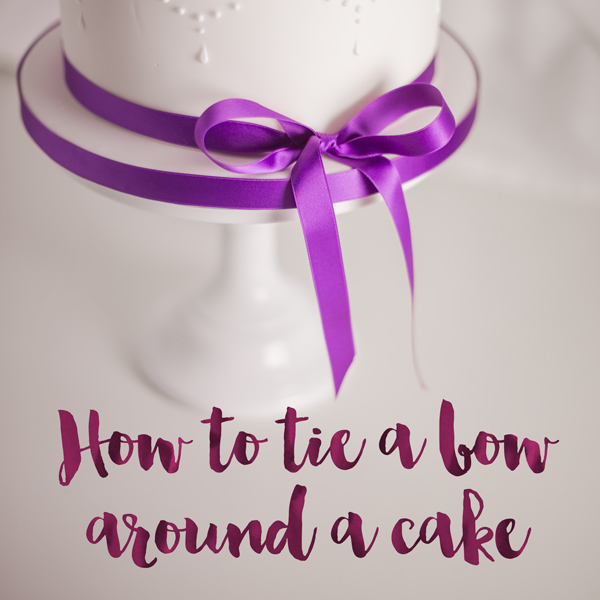 Minh Cakes How to tie a bow around a cake