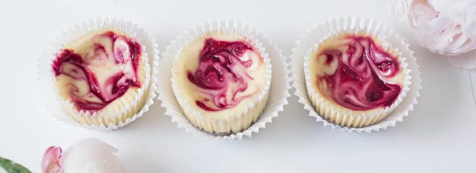 Minh Cakes Recipe: Raspberry Cheesecake Cupcakes - Himbeer Cheesecake cupcakes